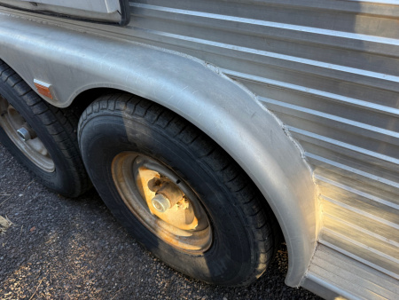 Used USED 1992 Sooner 3 Horse Slant Stock / Stock Combo Trailer