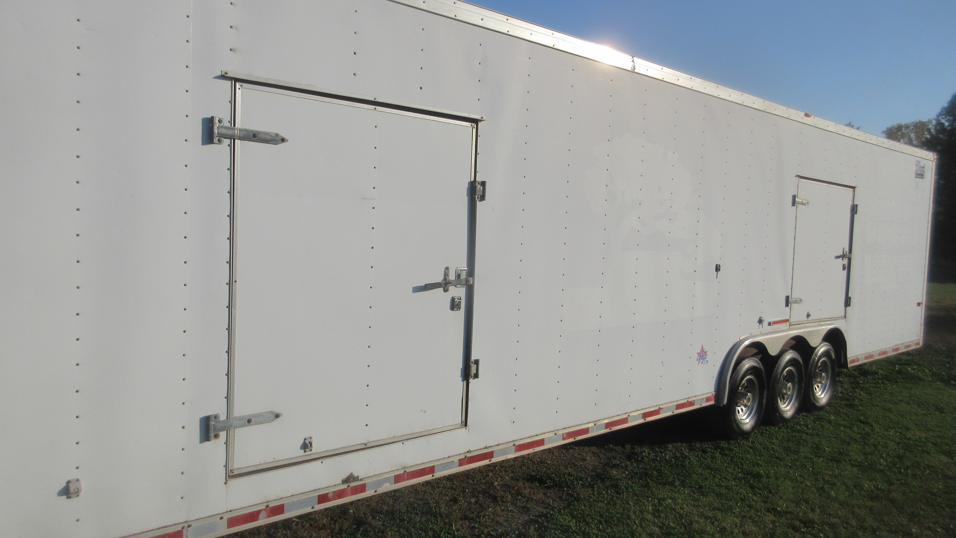 Used 1999 US Cargo 21k Gooseneck Cargo / Enclosed Trailer