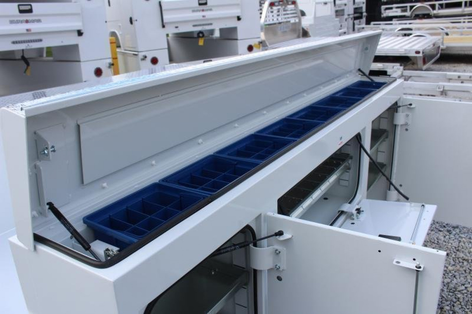 New 2026 Royal Truck Body 7-86 SRW LONG BED XP Service Body