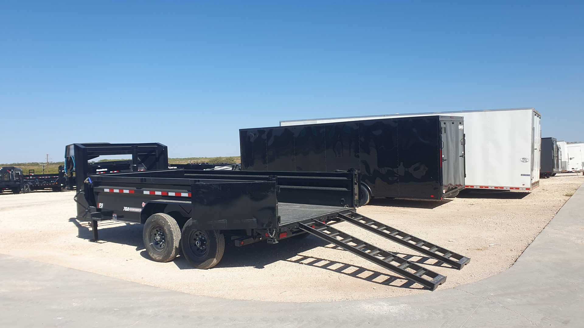 New 2026 PJ 83"x14' GN Tandem Axle Low Pro Telescopic Dump w/ 24" Sides – DT