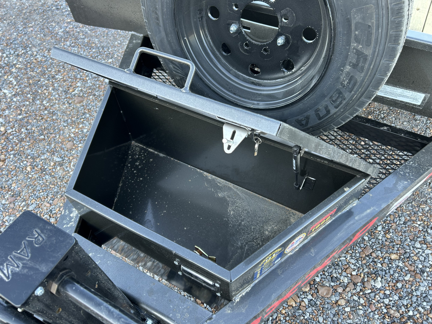 New 2026 MAXXD 83" X 22' 17.5K Tilt Equipment Trailer