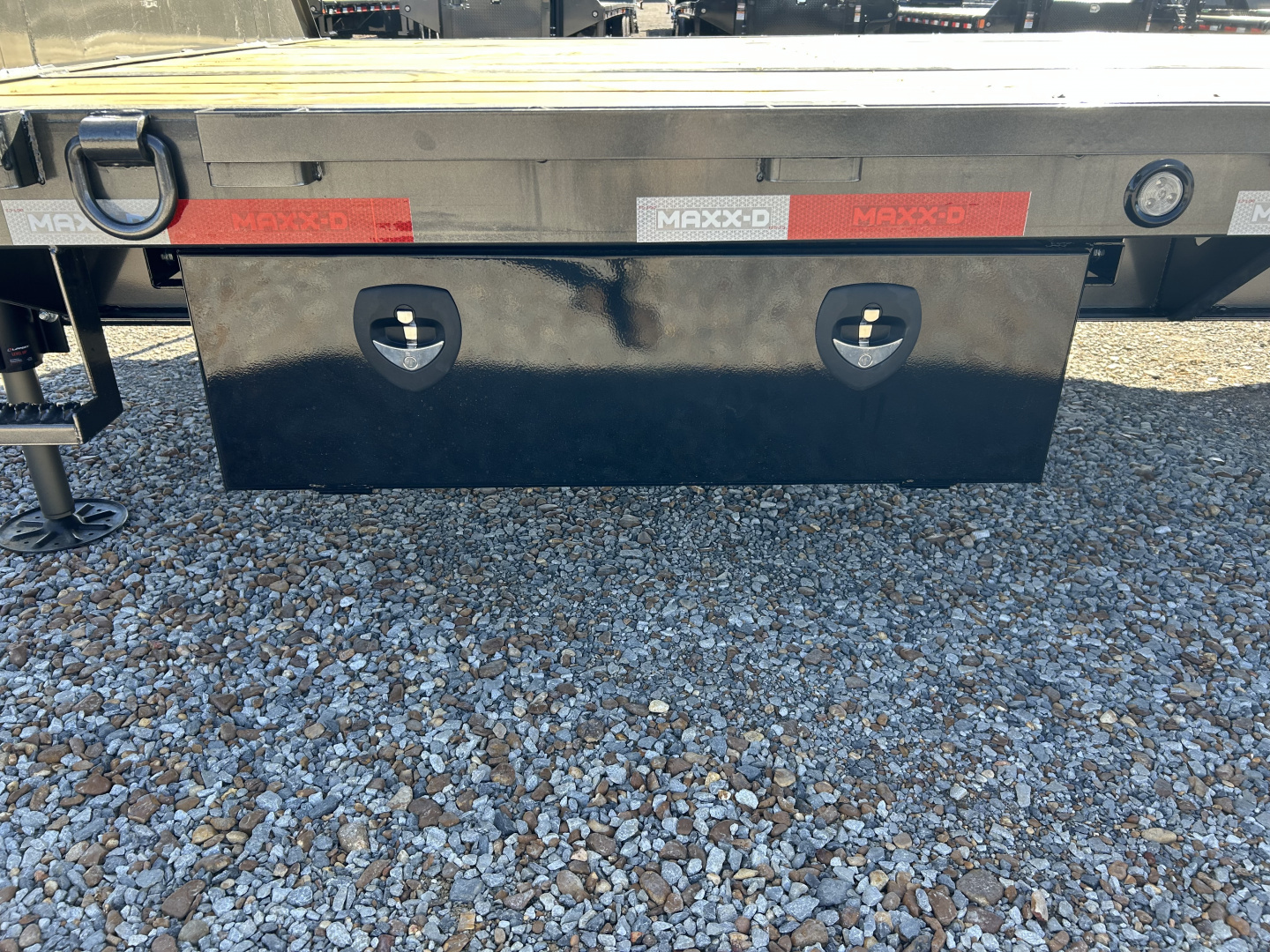 New 2026 MAXXD Hydraulic Dovetail Gooseneck Trailer | 32' x 102' 25K GVWR