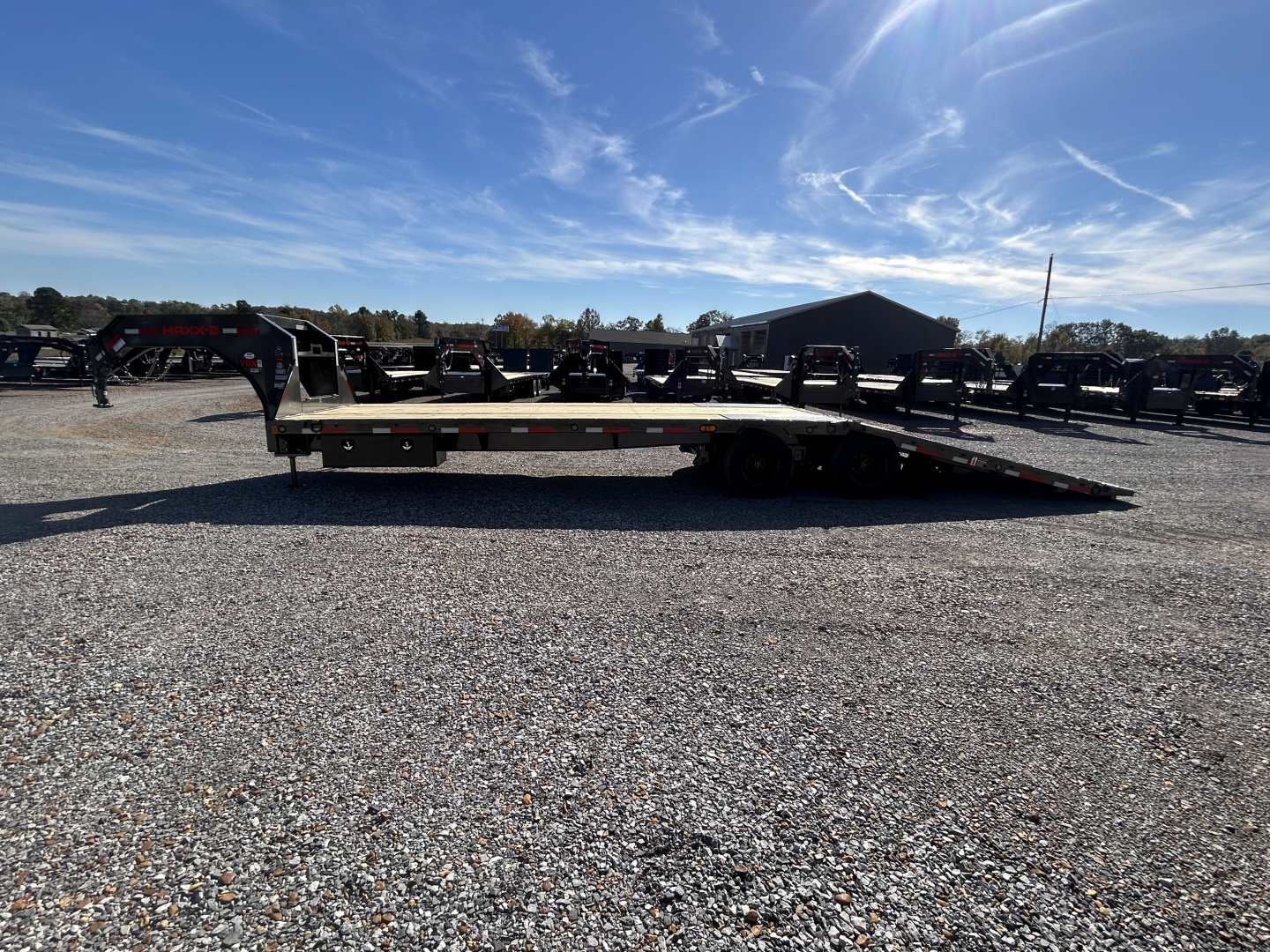 New 2026 MAXXD Hydraulic Dovetail Gooseneck Trailer | 32' x 102' 25K GVWR