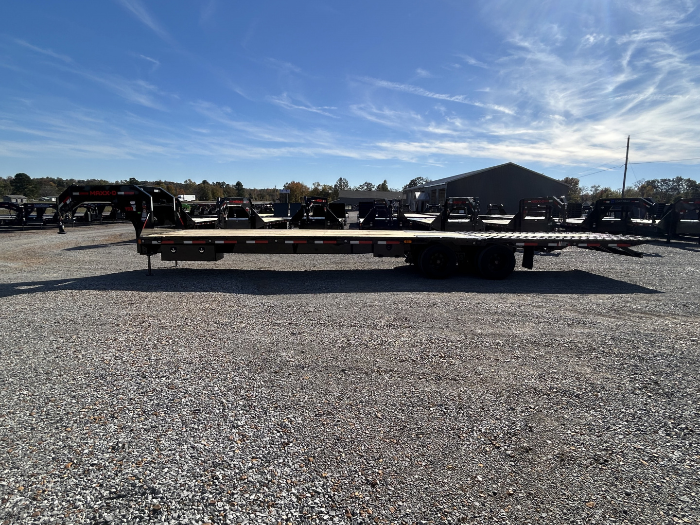 New 2026 MAXXD Hydraulic Dovetail Gooseneck Trailer | 36' x 102' 30K GVWR