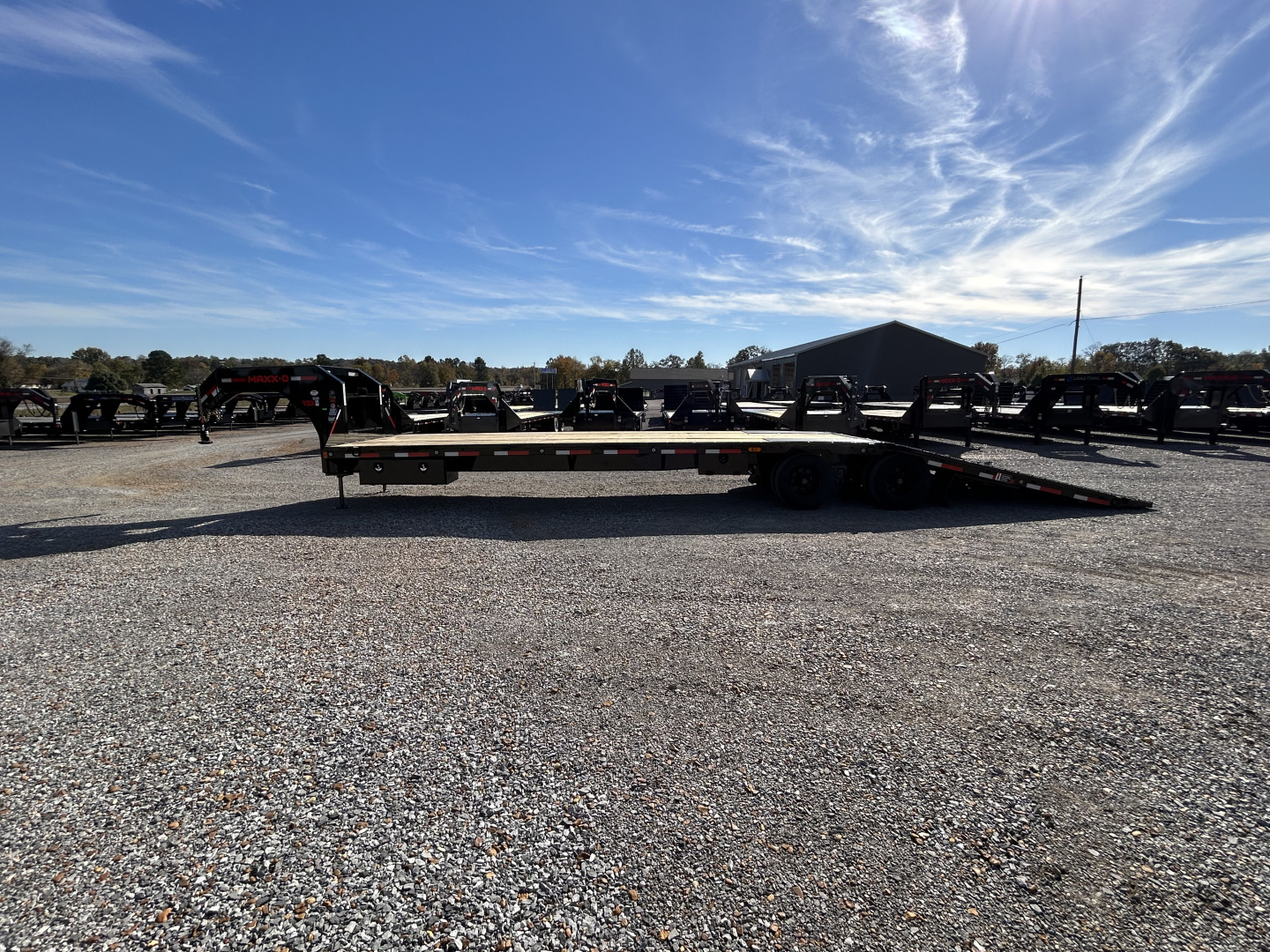 New 2026 MAXXD Hydraulic Dovetail Gooseneck Trailer | 36' x 102' 30K GVWR