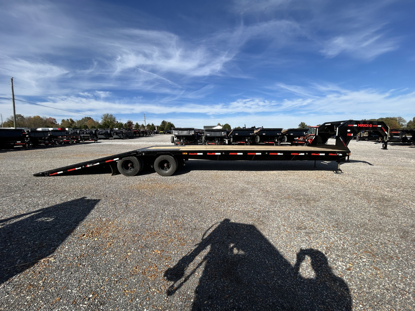 New 2026 MAXXD Hydraulic Dovetail Gooseneck Trailer | 36' x 102' 30K GVWR