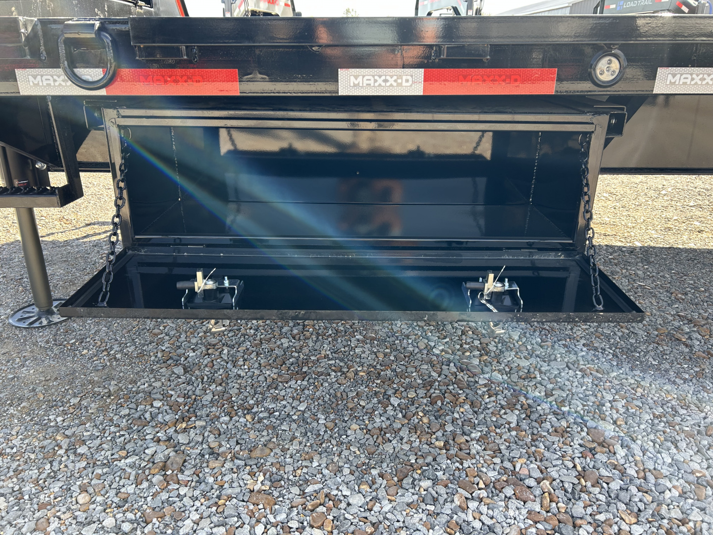 New 2026 MAXXD Hydraulic Dovetail Gooseneck Trailer | 36' x 102' 30K GVWR