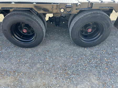 New 2026 MAXXD Hydraulic Dovetail Gooseneck Trailer | 36' x 102' 30K GVWR