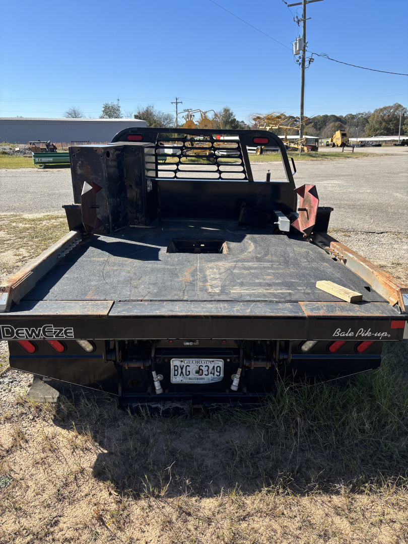 Used 2018 Other DewEze Squeeze Bed Single Wheel Long Bed Truck Bed