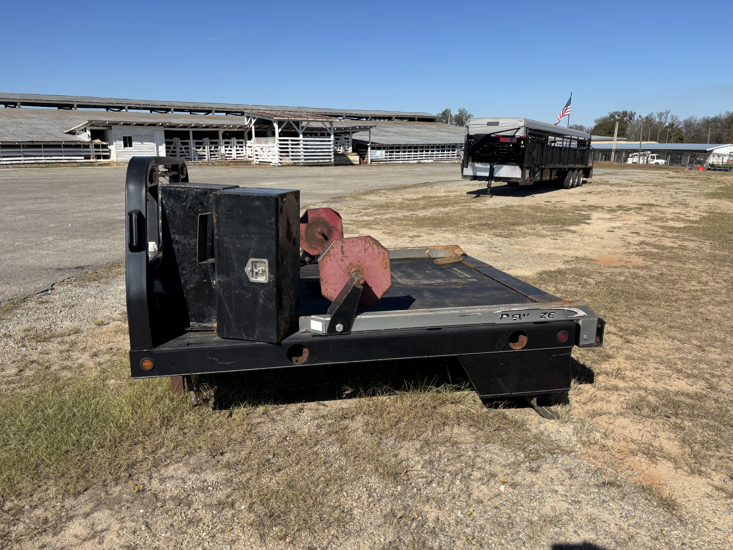Used 2018 Other DewEze Squeeze Bed Single Wheel Long Bed Truck Bed