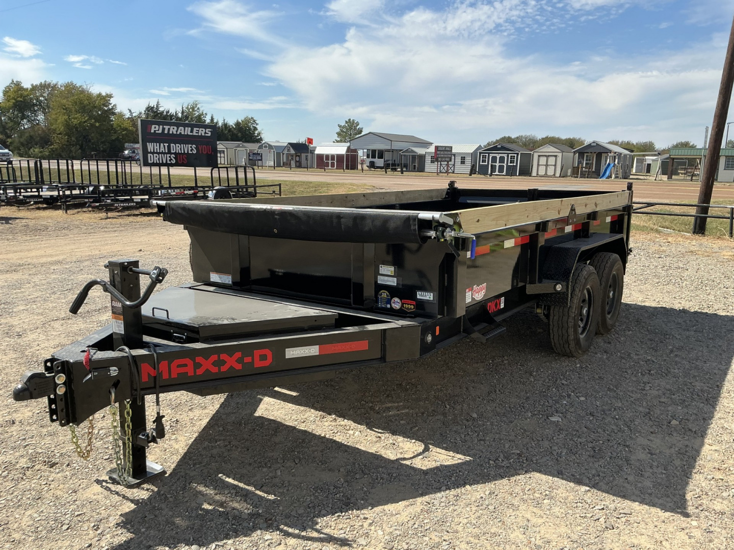 New 2026 MAXX-D 83”x14’ BP Dump w/ 18” Sides – DKX