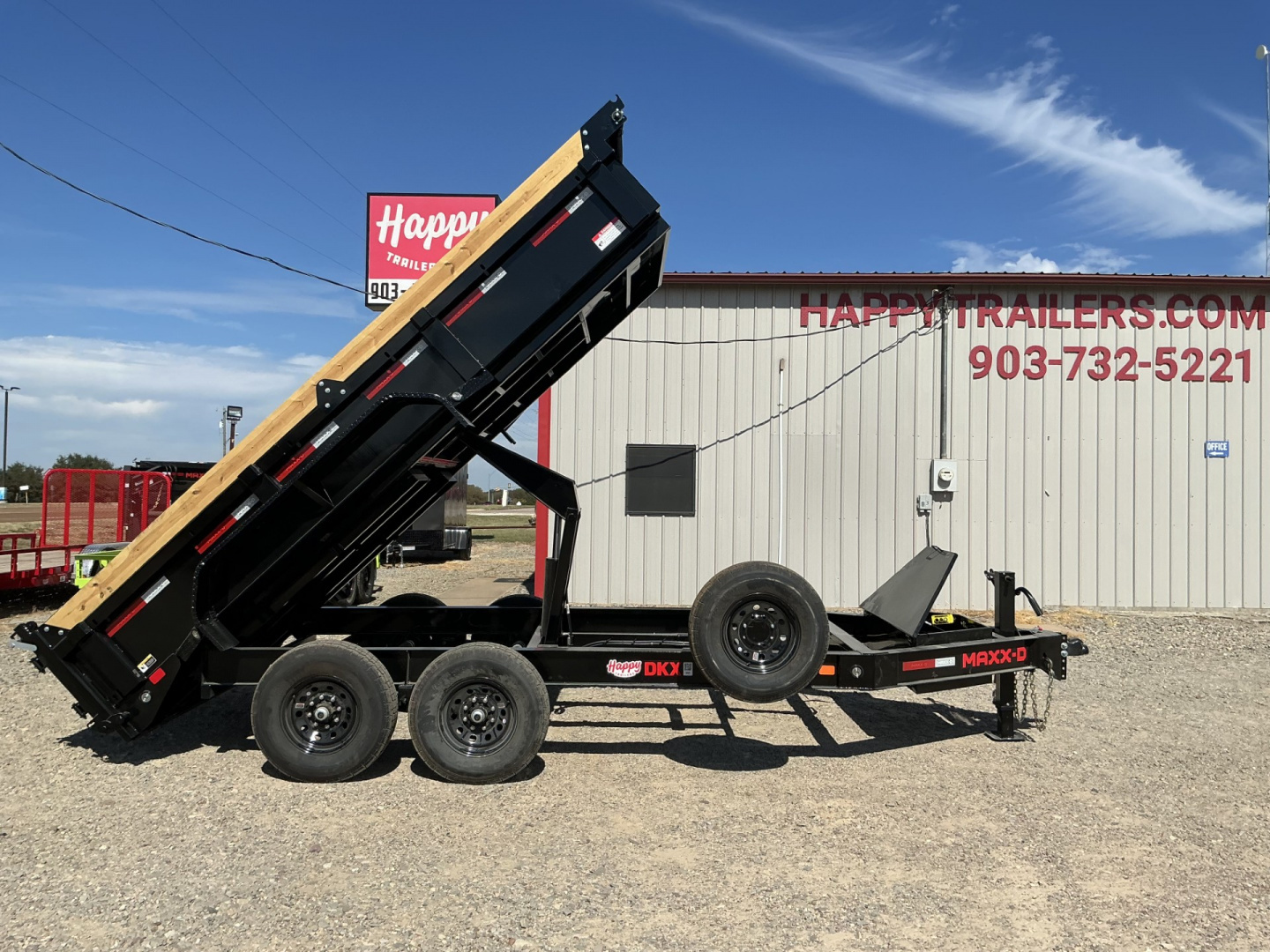 New 2026 MAXX-D 83”x14’ BP Dump w/ 18” Sides – DKX