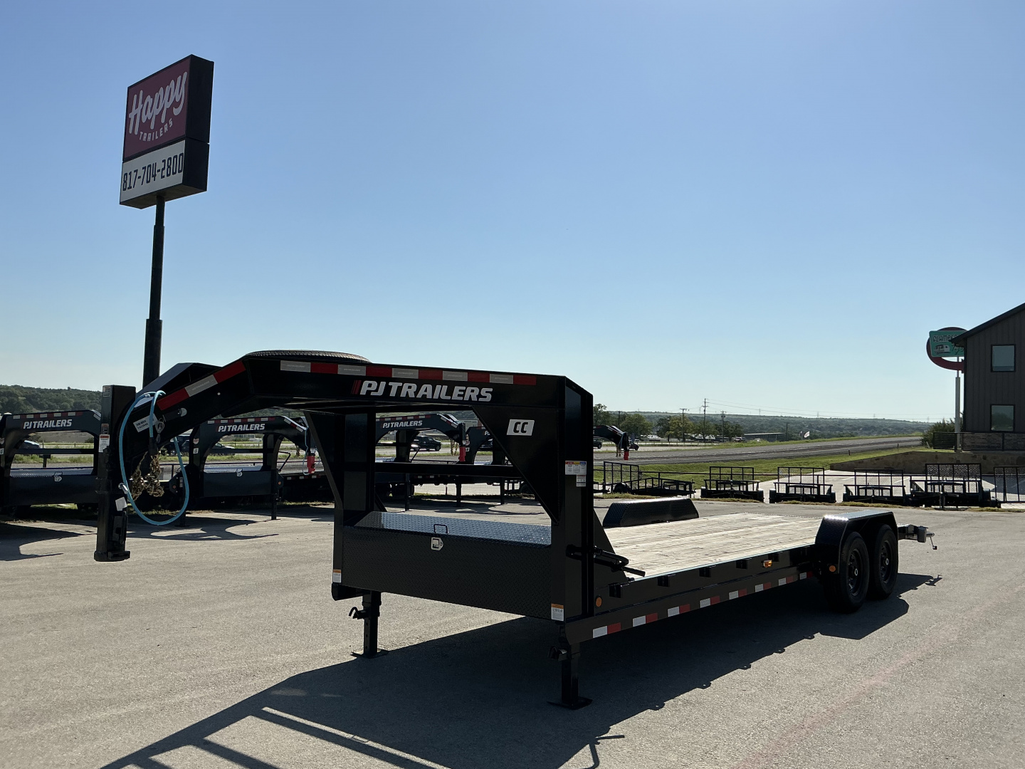 New 2026 PJ 83"x24' Gooseneck Channel Equipment Trailer – CC