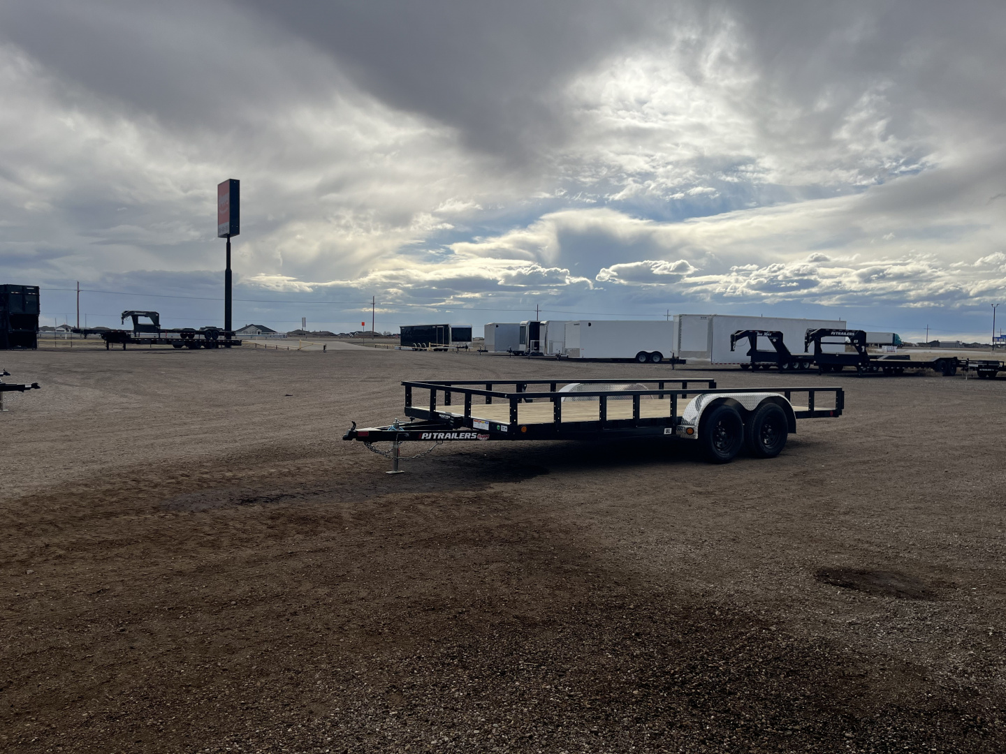 New 2026 PJ 83"x18' Tandem Axle Utility Trailer - UL