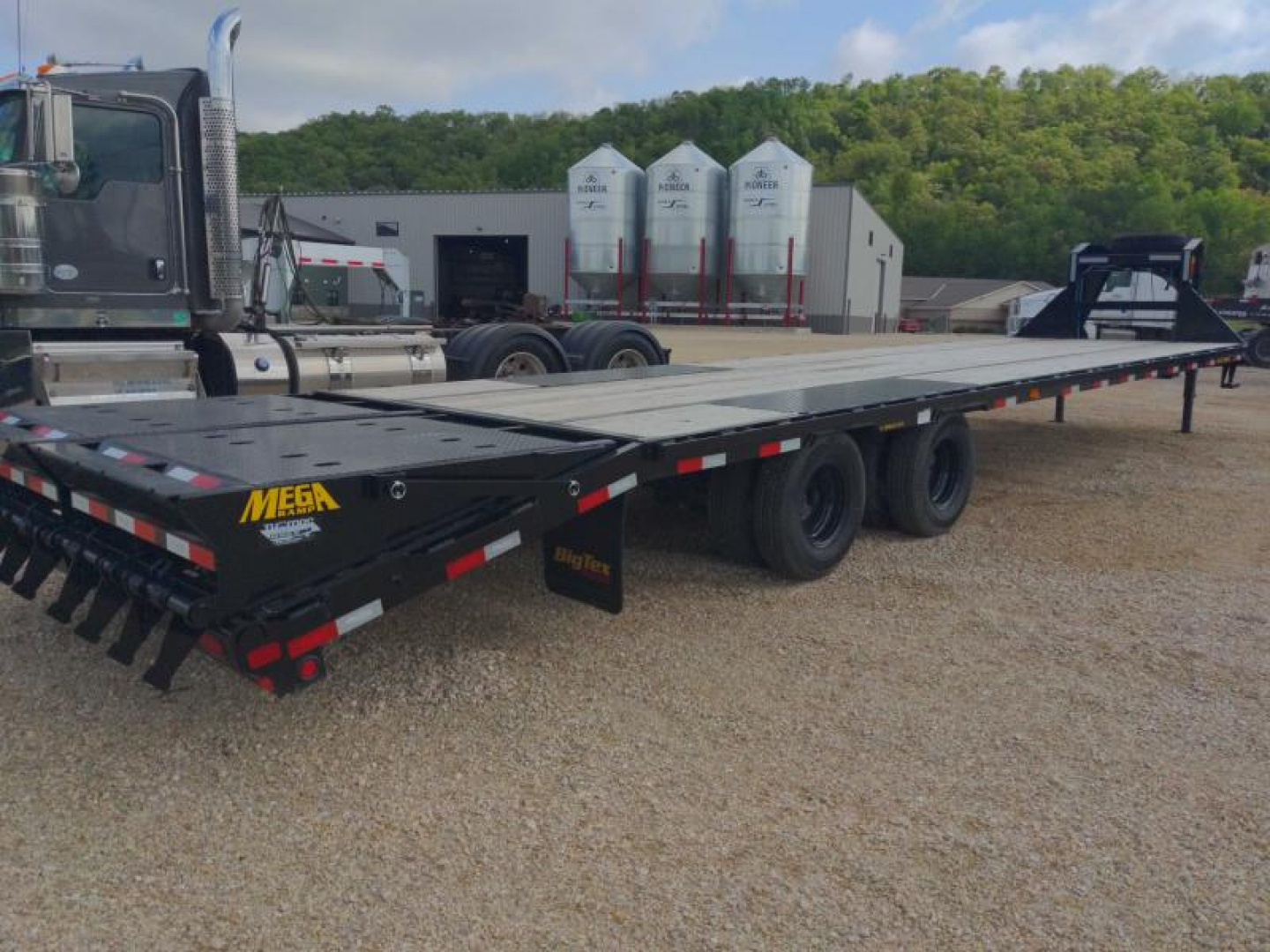 Used 2023 Big Tex 22GNHD Equipment Trailer