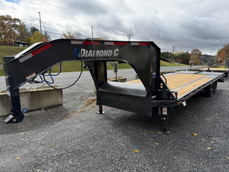 New 2026 Diamond C FMAX207 GOOSENECK TRAILER 20+5 MAX RAMPS 14 PLY TIRES