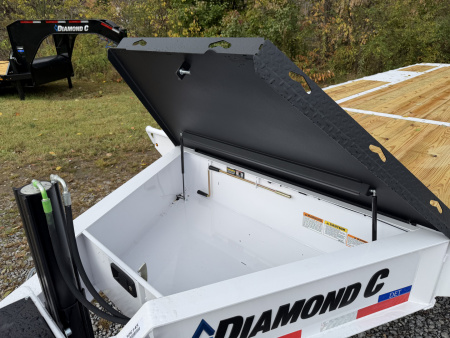 New 2026 Diamond C Trailers DET210 Tilt Trailer