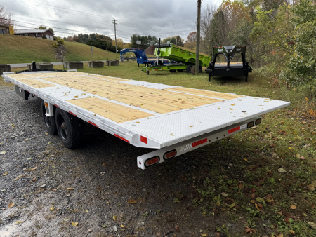 New 2026 Diamond C Trailers DET210 Tilt Trailer