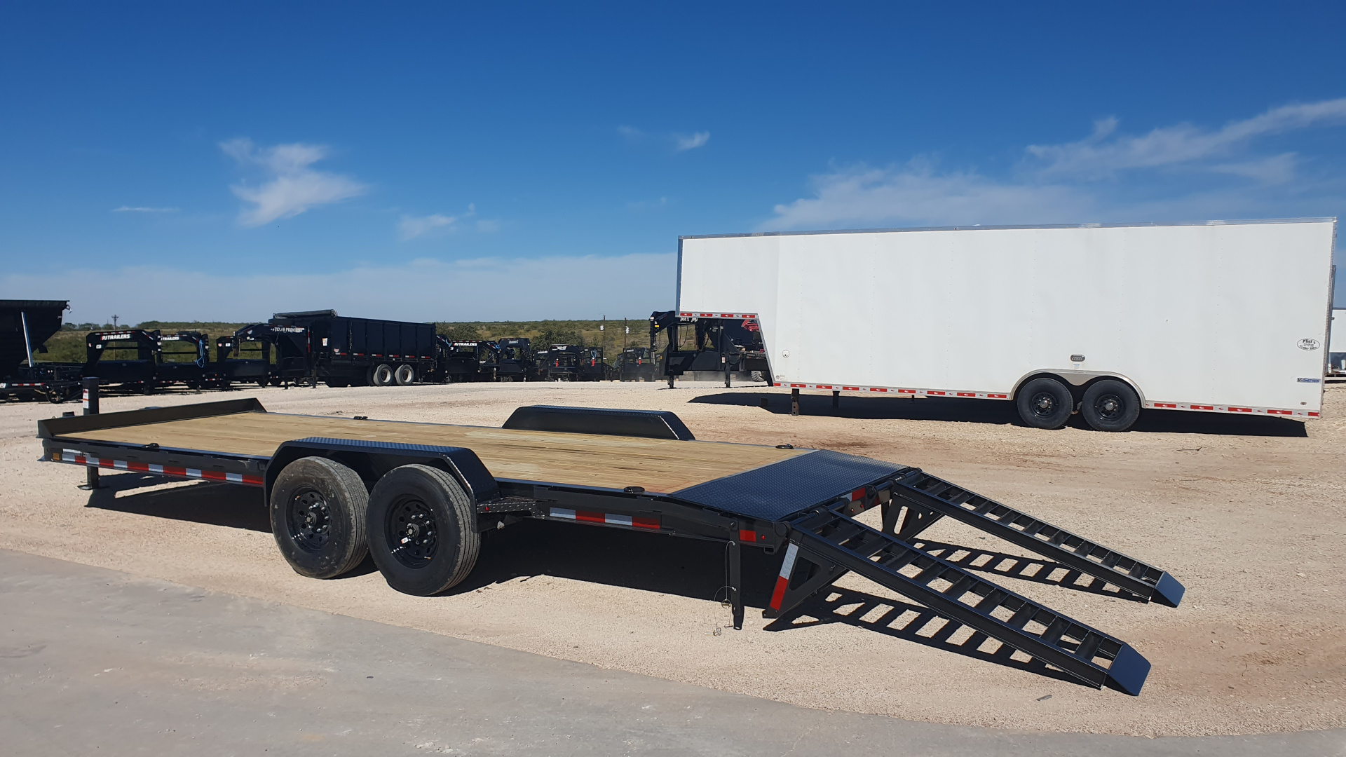 New 2026 Diamond C 82"x22' BP Baseline Equipment - HEQ208