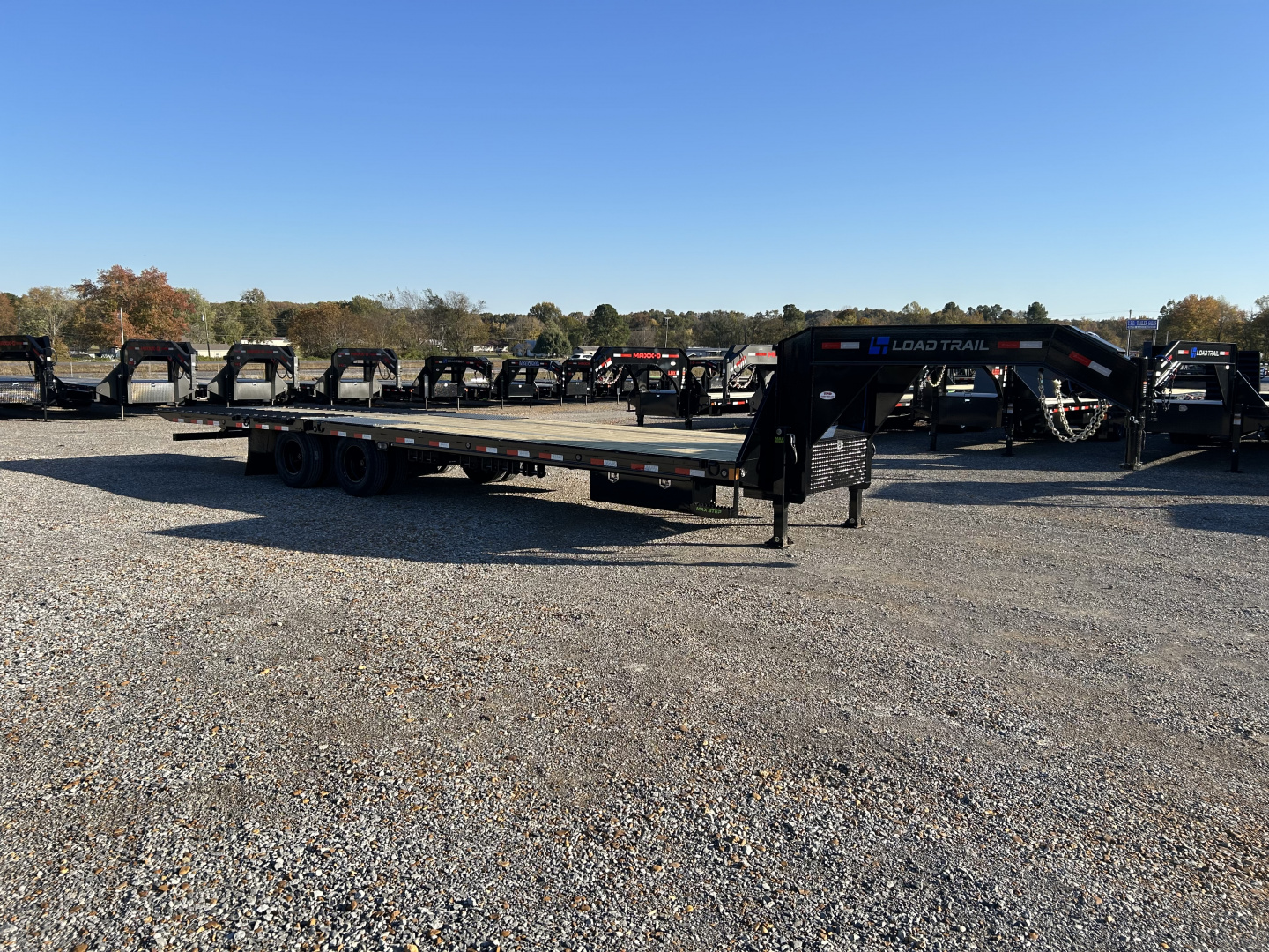 New 2026 Load Trail Hydraulic Dovetail Gooseneck Trailer | 102" x 32' 25.9K GVWR