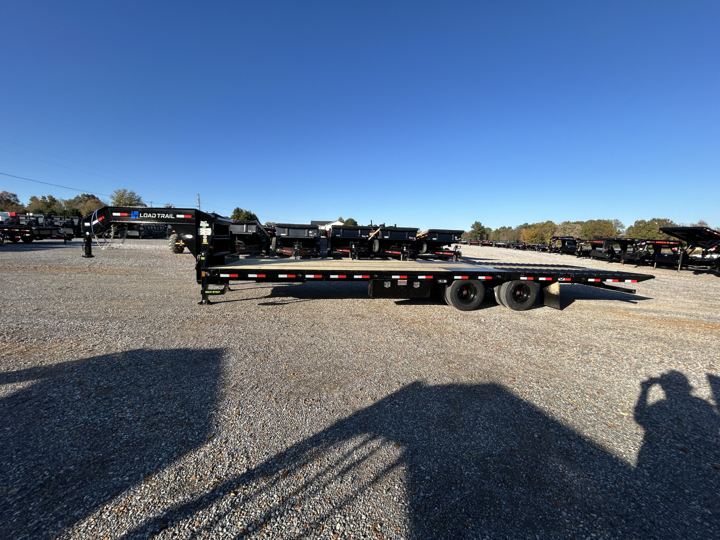 New 2026 Load Trail Hydraulic Dovetail Gooseneck Trailer | 102" x 32' 25.9K GVWR