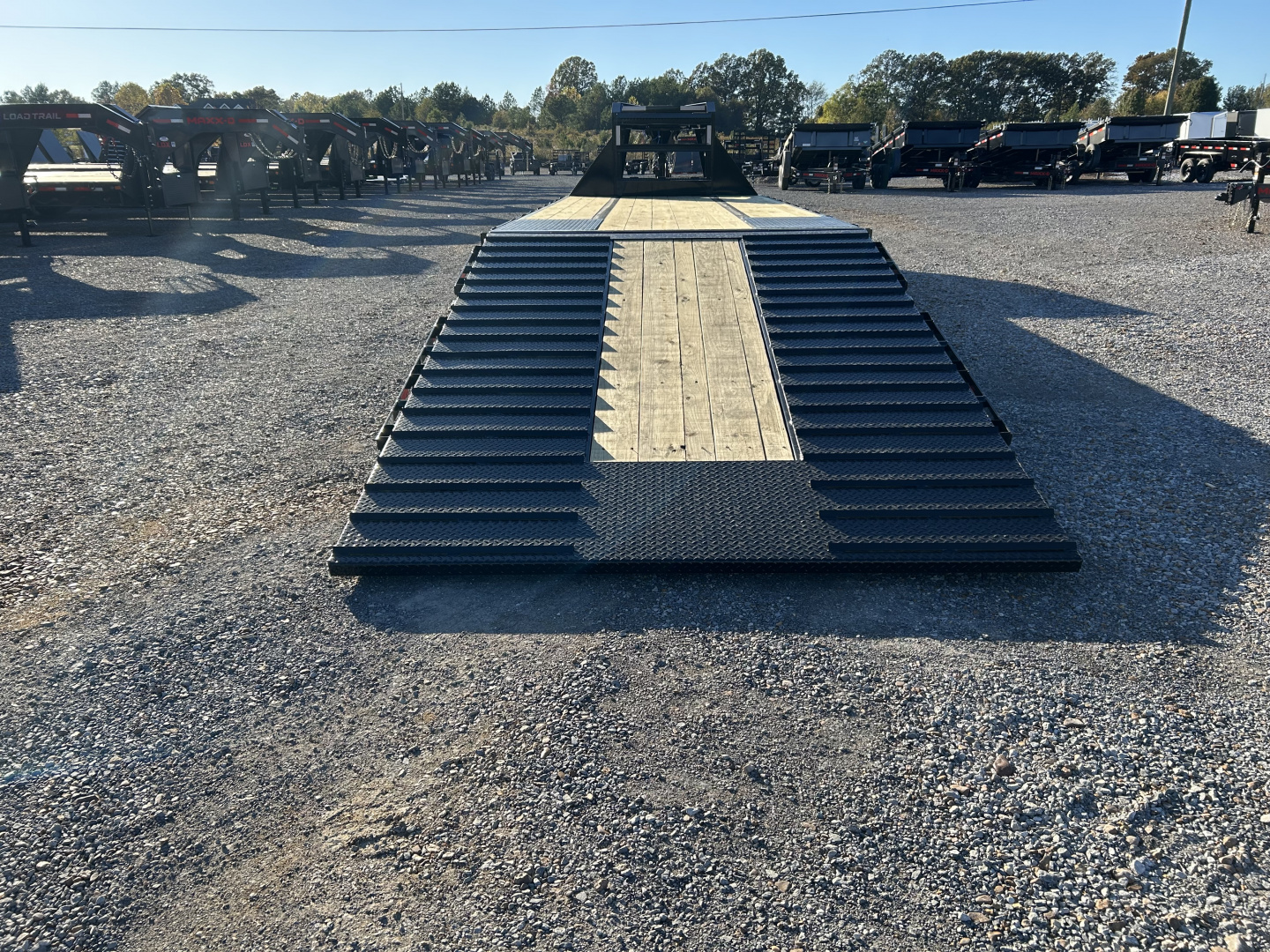 New 2026 Load Trail Hydraulic Dovetail Gooseneck Trailer | 102" x 32' 25.9K GVWR