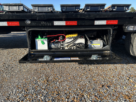 New 2026 Load Trail Hydraulic Dovetail Gooseneck Trailer | 102" x 32' 25.9K GVWR