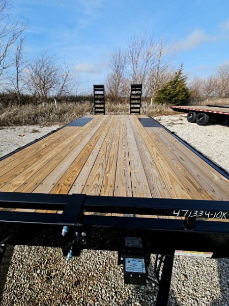 New 2026 SURE-TRAC 102 x 20 (17+3) 10K Low Profile Beavertail Deckover Trailer