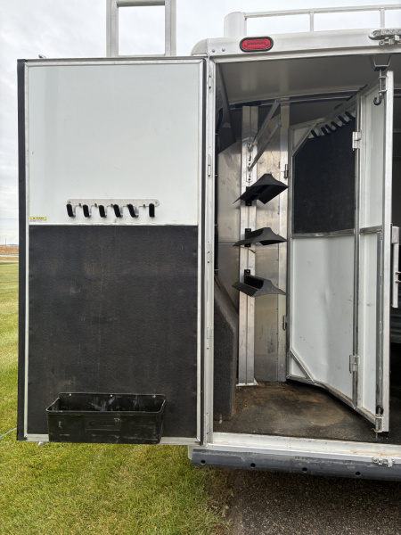 Used 2018 Cimarron 3H 13' LQ Horse Trailer