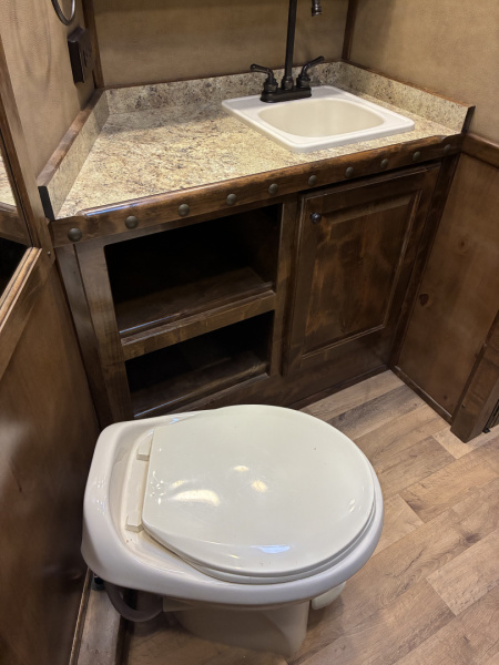 Used 2018 Cimarron 3H 13' LQ Horse Trailer