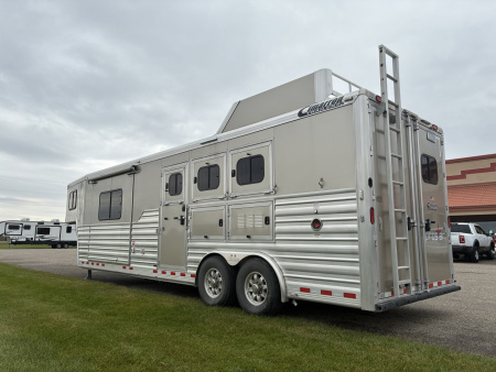 Used 2018 Cimarron 3H 13' LQ Horse Trailer