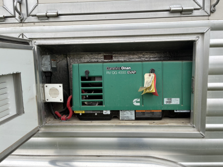 Used 2018 Cimarron 3H 13' LQ Horse Trailer