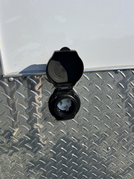 New 2026 Bravo Trailers 8.5X18 10K Enclosed Cargo / Enclosed Trailer