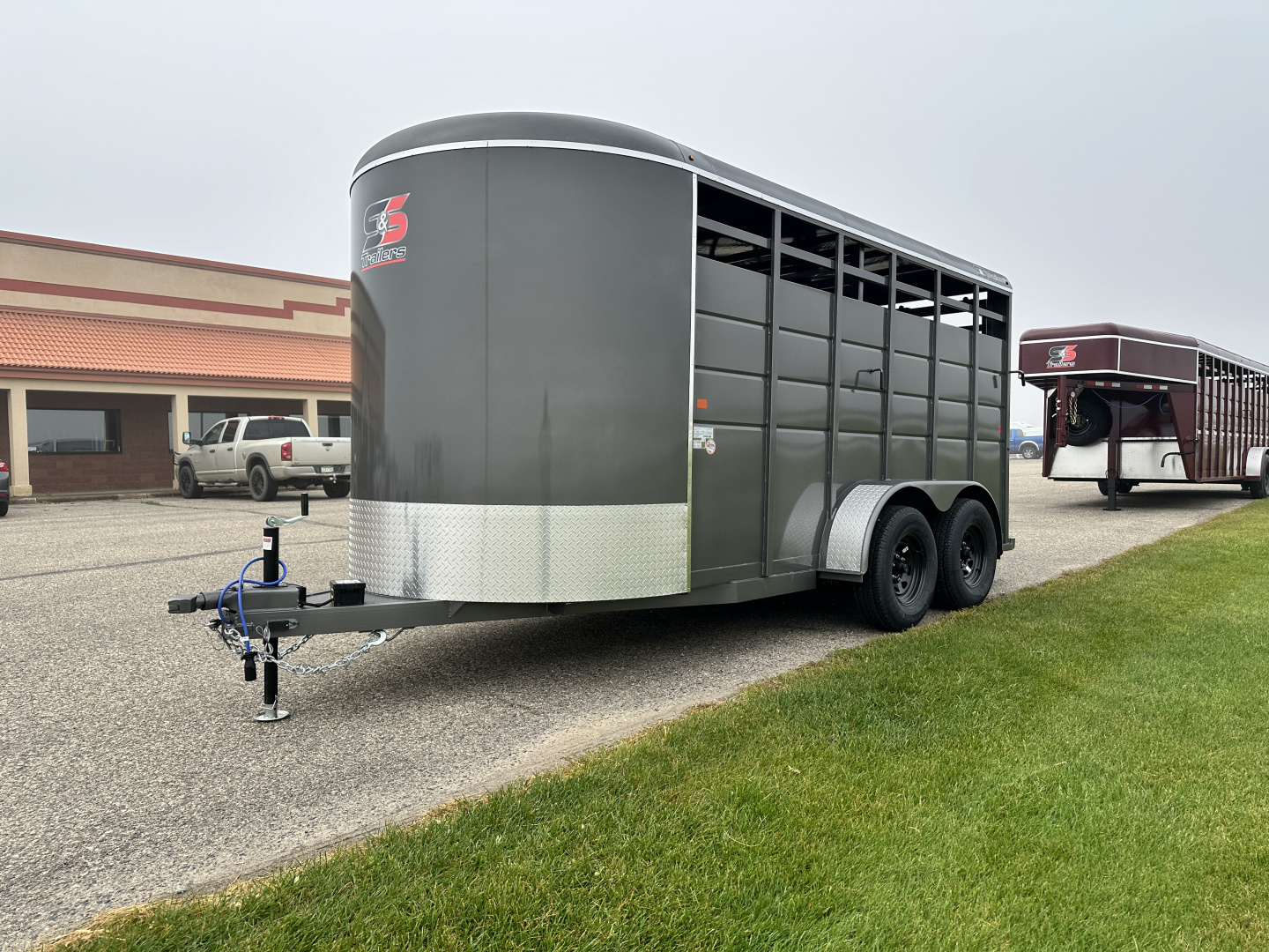 New 2026 S&S Manufacturing 6'x6'6"x16' BP Stock / Stock Combo Trailer