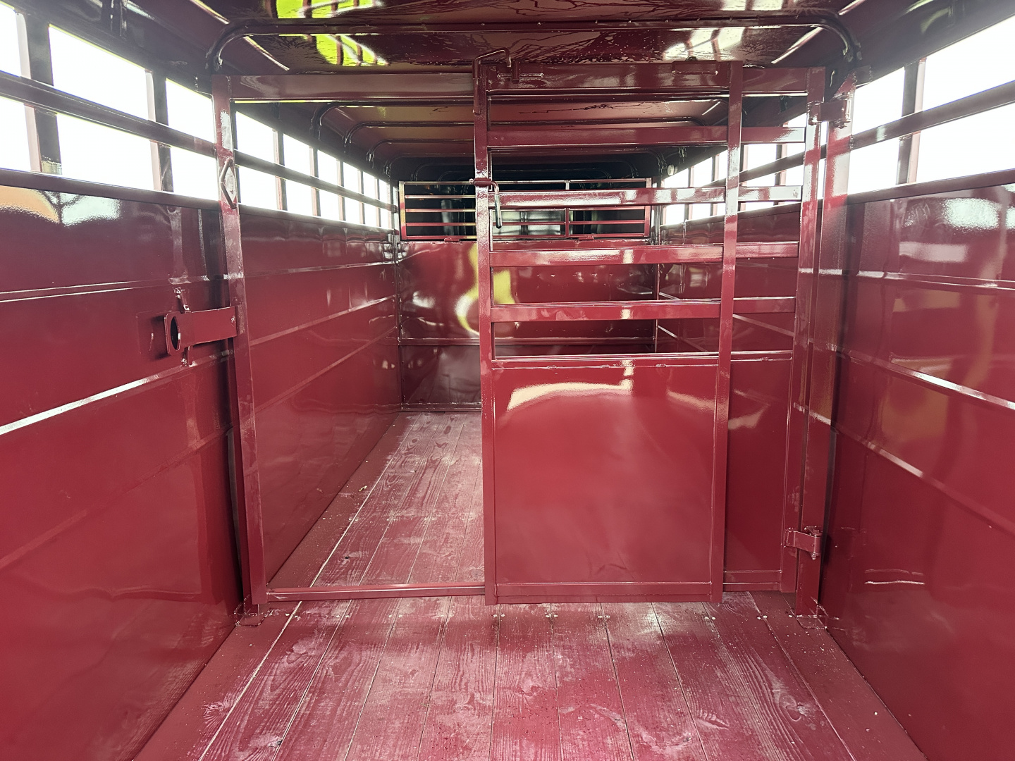 New 2026 S&S Manufacturing 20' GN Stock / Stock Combo Trailer