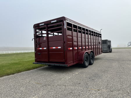 New 2026 S&S Manufacturing 20' GN Stock / Stock Combo Trailer