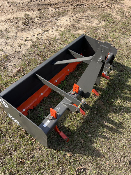 New 2025 IronCraft 3105-O 5' STD BOX BLADE Implements