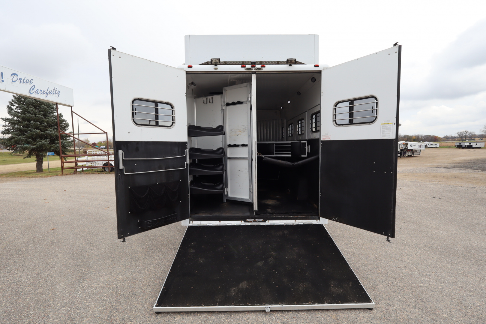 Used 2005 Sundowner 4 Horse LQ Slide-out MT Horse Trailer