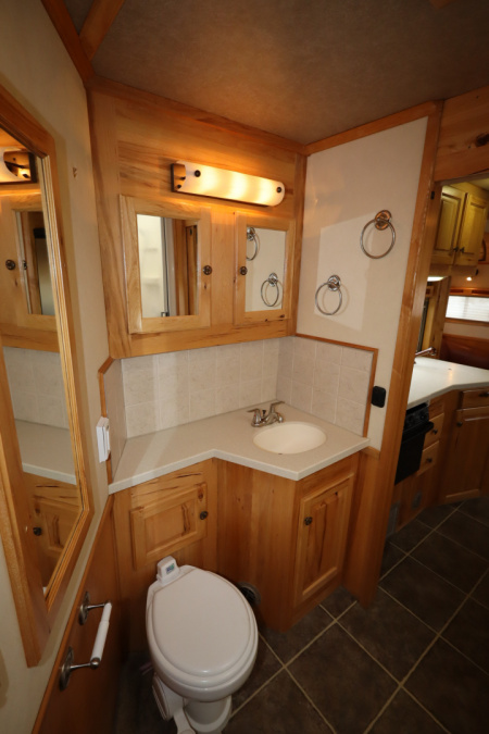 Used 2005 Sundowner 4 Horse LQ Slide-out MT Horse Trailer