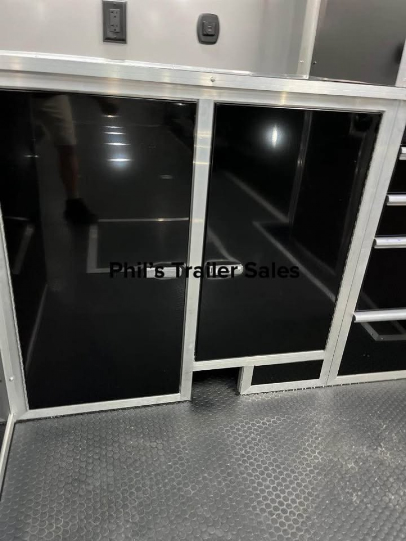 New Haulmark 8.5X24 EDGE PRO RACE TRAILER Car / Racing Trailer FULL ESCAPE DOOR WITH REMOVABLE FENDER ELECTRIC AWNING & MORE!