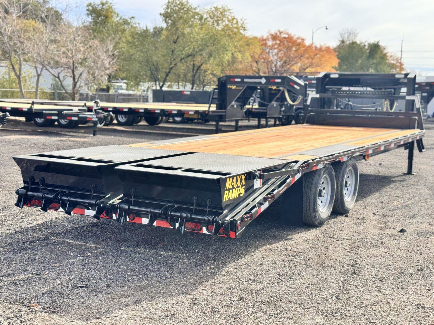 New 2026 Diamond T 8.5-25 Gooseneck Deckover Equipment Hauler 16K GVWR