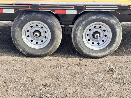 New 2026 Diamond T 8.5-25 Gooseneck Deckover Equipment Hauler 16K GVWR