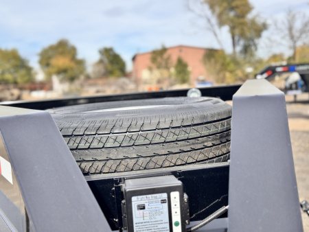 New 2026 Diamond T 8.5-25 Gooseneck Deckover Equipment Hauler 16K GVWR