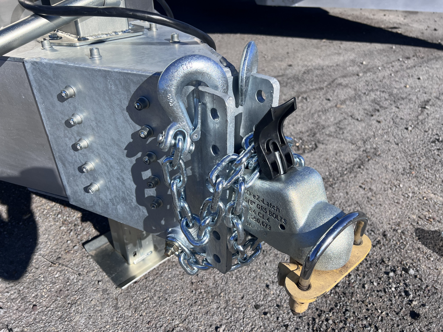 New 2025 EBY 8.5X20 14K Deckover Trailer