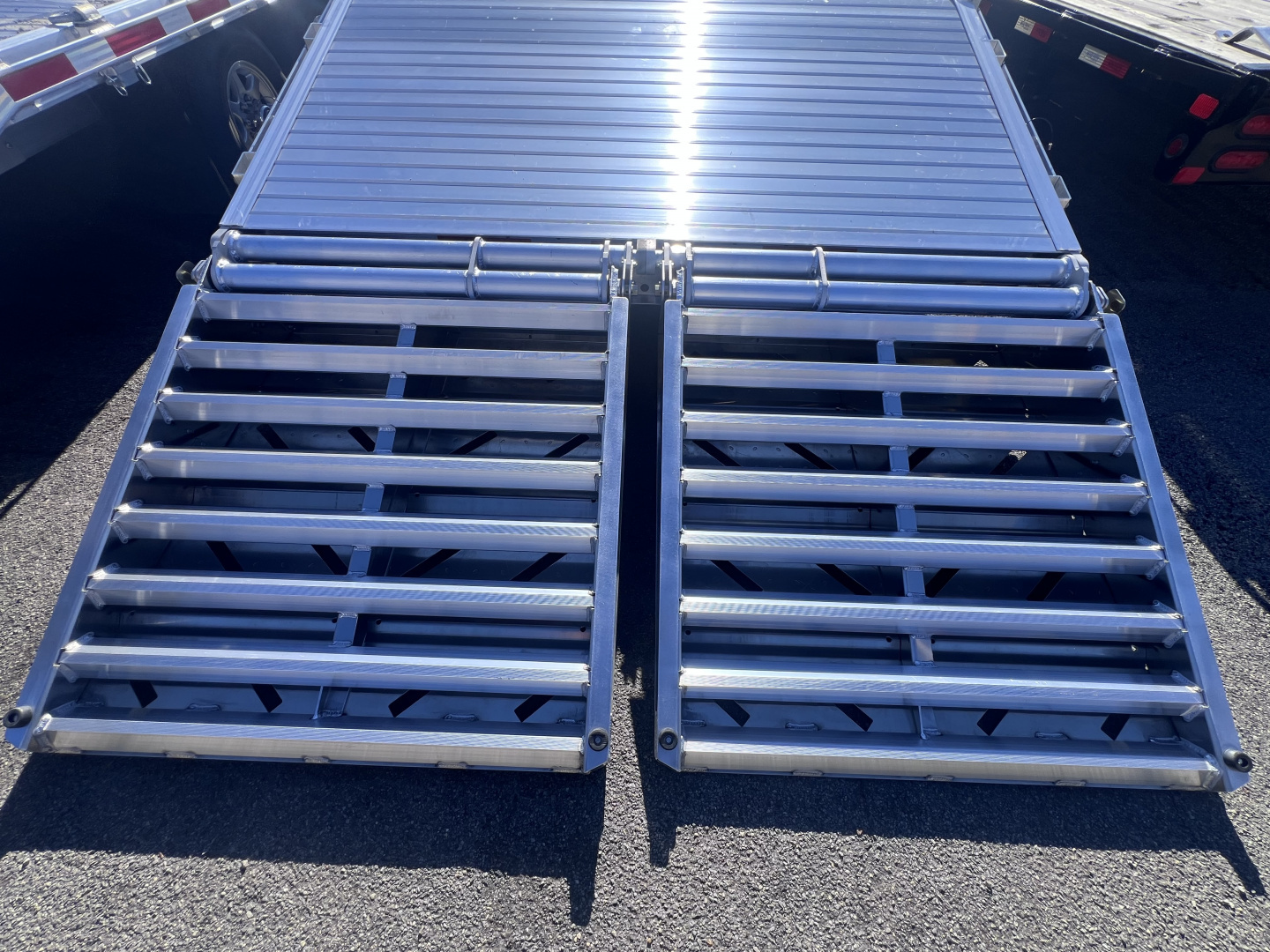 New 2025 EBY 8.5X20 14K Deckover Trailer