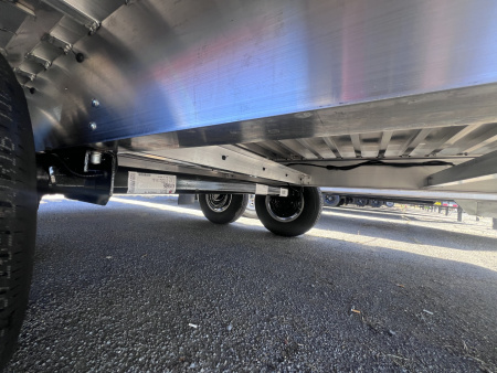 New 2025 EBY 8.5X20 14K Deckover Trailer