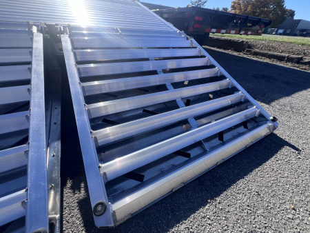 New 2025 EBY 8.5X20 14K Deckover Trailer