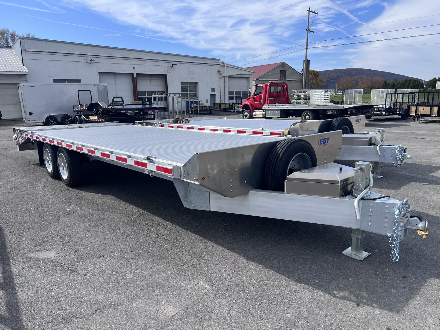 New 2025 EBY Trailers 8.5X25 16K Deckover Trailer