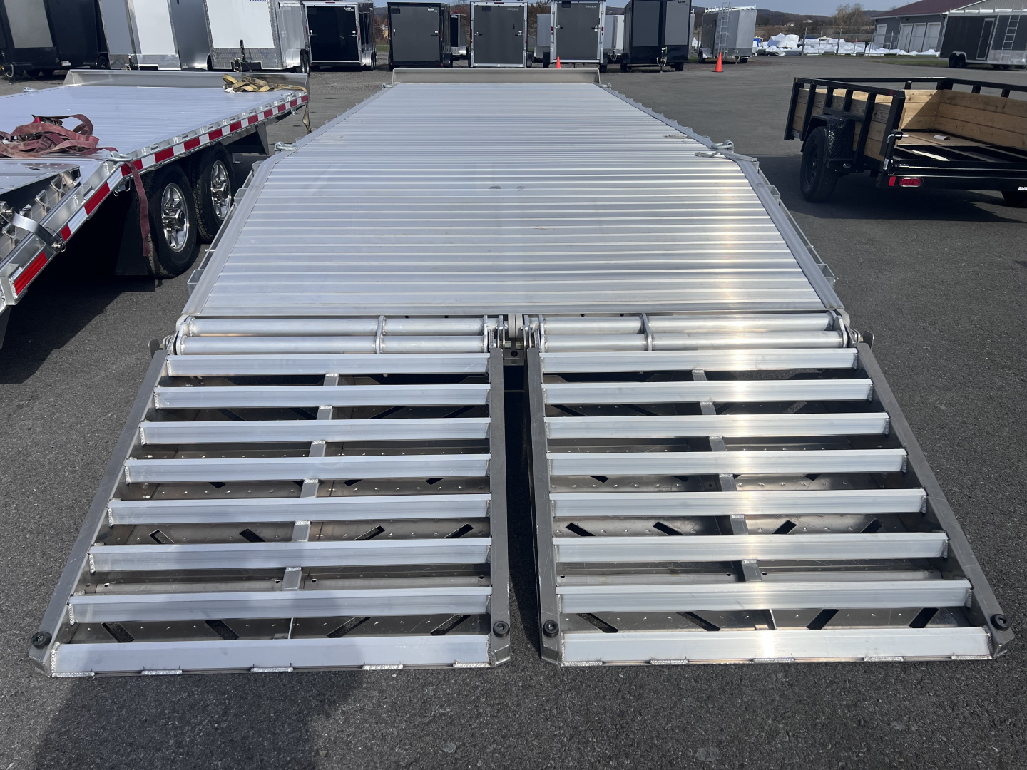 New 2025 EBY Trailers 8.5X25 16K Deckover Trailer