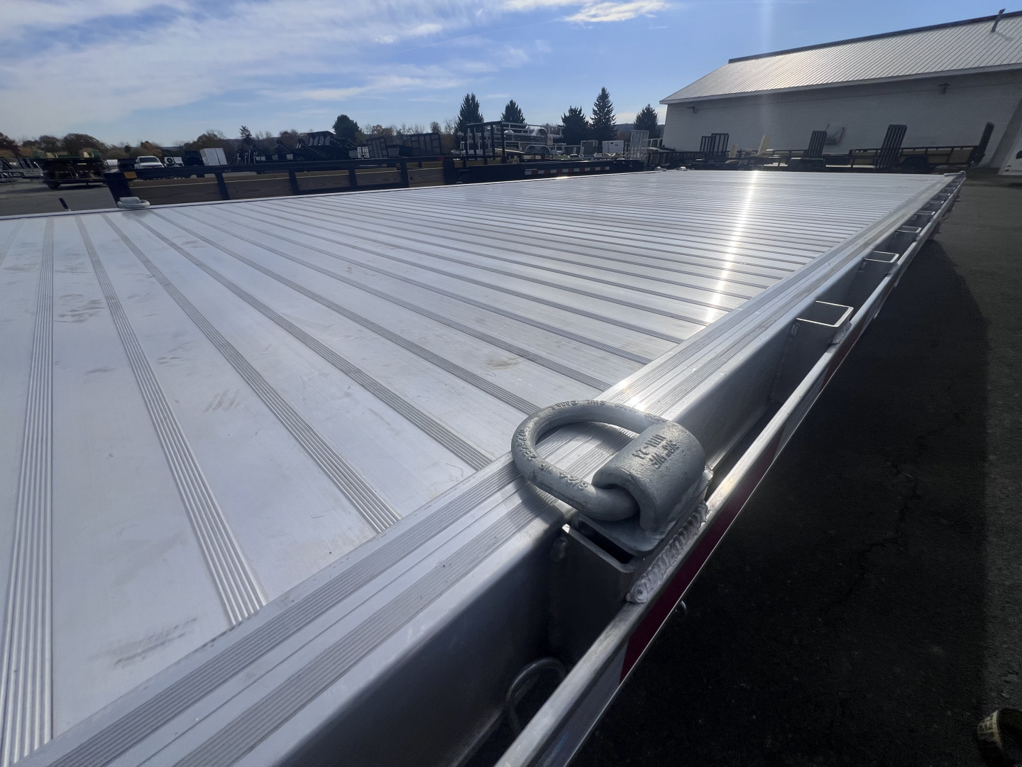 New 2025 EBY Trailers 8.5X25 16K Deckover Trailer